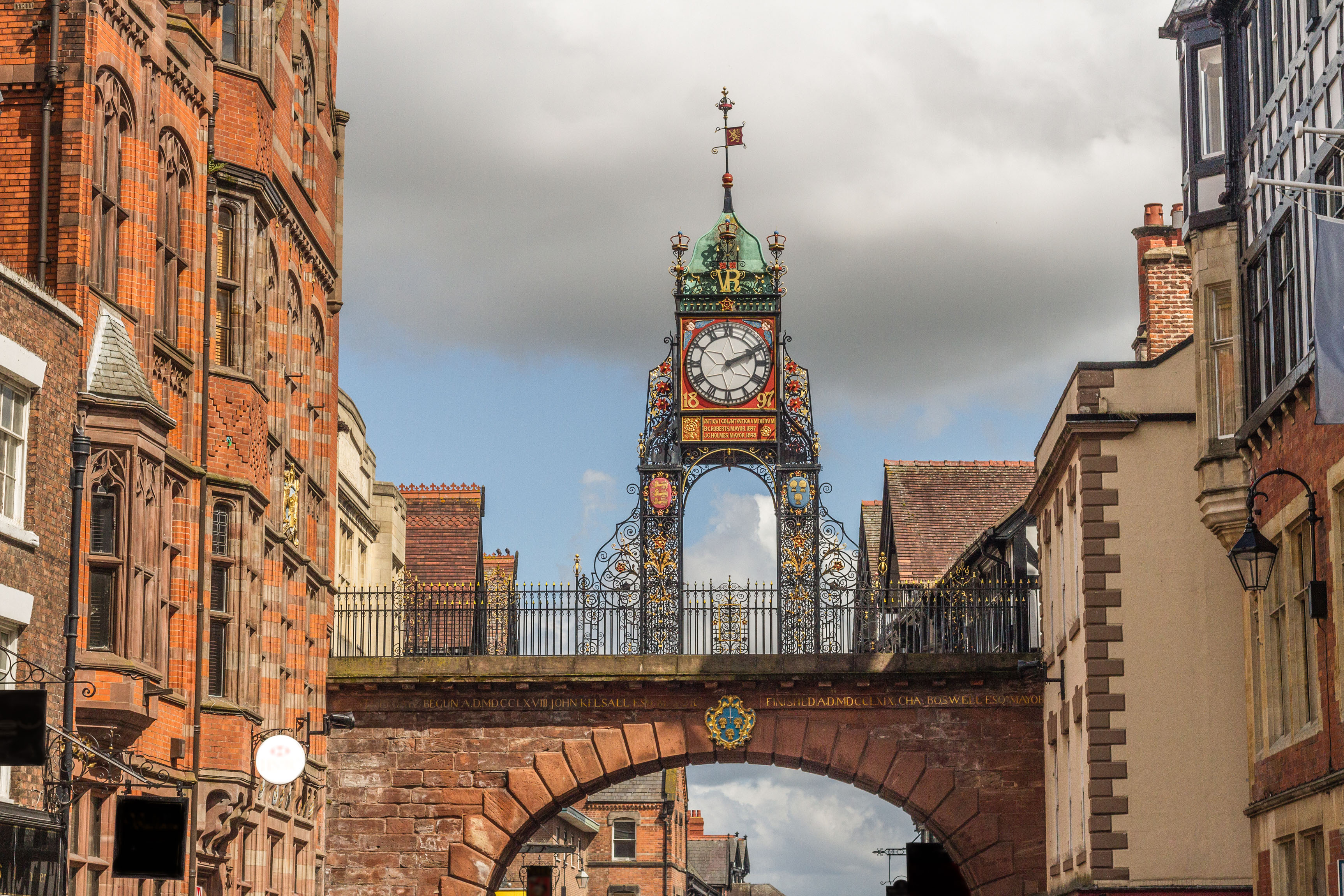 Chester england. Город Честер Англия. Чешир Англия. Честерский собор Англия. Честер Англия фото.